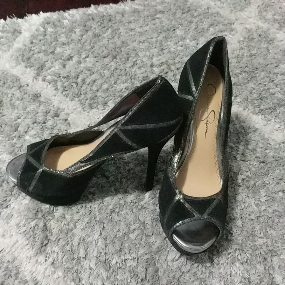 Jessicca Simpson peep toe pumps